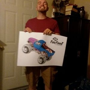 Meet your Posher, Dustin